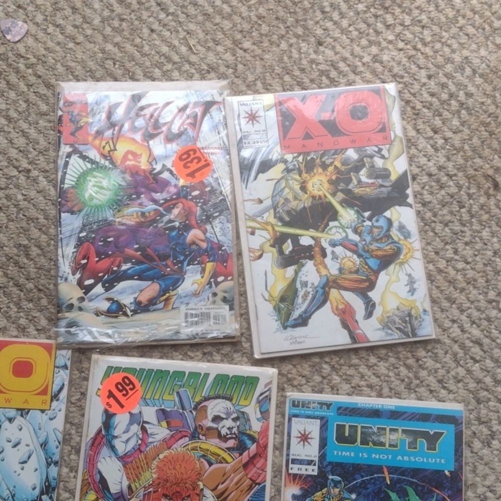 Comics - Picture 4 of 4